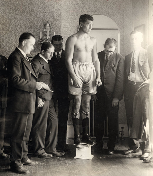 DEMPSEY, JACK WIRE PHOTO (1926-WEIGHING IN FOR 1ST TUNNEY FIGHT)