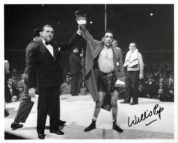 PEP, WILLIE SIGNED PHOTO (AFTER WIN OVER CHALKY WRIGHT)