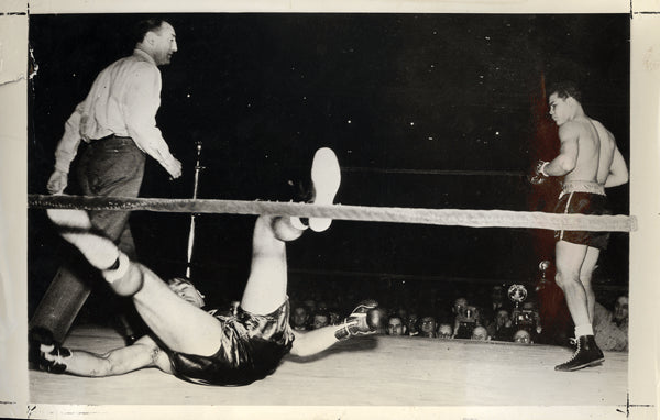 LOUIS, JOE-NATHAN MANN WIRE PHOTO (1938-END OF FIGHT)