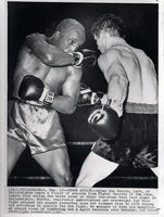 HARRIS, GYPSY JOE-MIGUEL BARRETO WIRE PHOTO (1967-3RD ROUND)