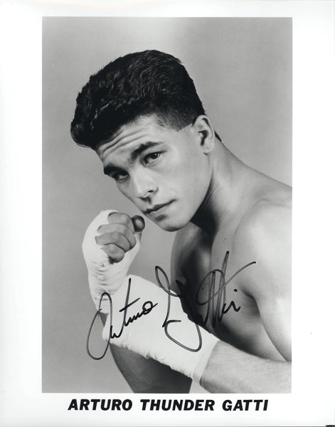 GATTI, ARTURO SIGNED PROMOTIONAL PHOTO (PSA/DNA AUTHENTICATED)