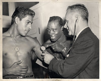 LOGART, ISAAC-GASPAR ORTEGA WIRE PHOTO (1956-PRE FIGHT PHYSICAL)