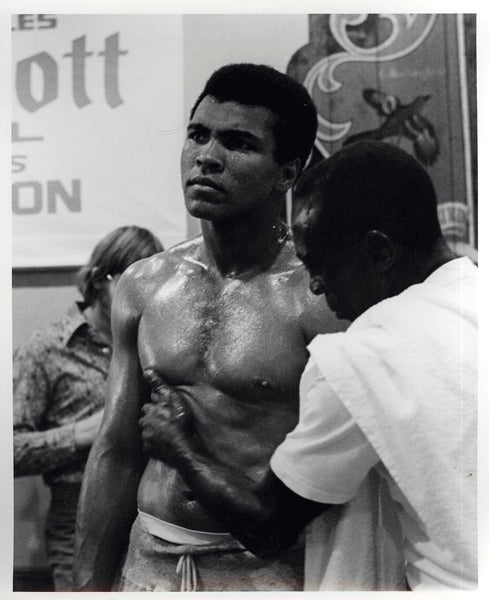 ALI, MUHAMMAD ORIGINAL PHOTO (1973-TRAINING FOR 2ND NORTON FIGHT)