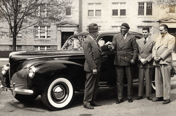JOHNSON, JACK PURCHASES A CAR ORIGINAL PHOTO (1940)