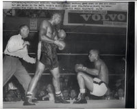 MOORE, ARCHIE-TONY ANTHONY WIRE PHOTO (1957-6TH ROUND-ANTHONY DOWN)