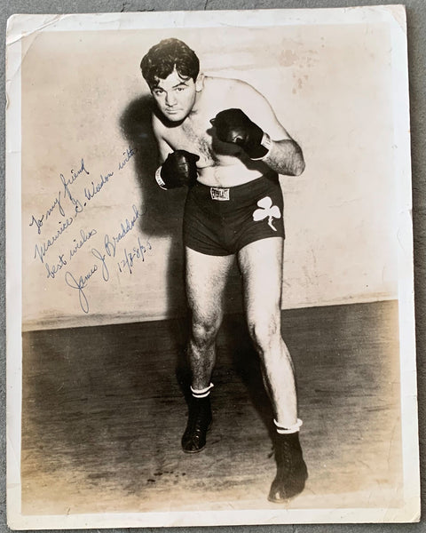 BRADDOCK, JAMES J. SIGNED PHOTO (1935-AS WORLD HEAVYWEIGHT CHAMPION)