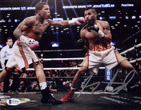 DAVIS, GERVONTA SIGNED PHOTO (BECKETT WITNESSED)