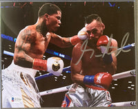 DAVIS, GERVONTA SIGNED PHOTO (BECKETT WITNESSED)