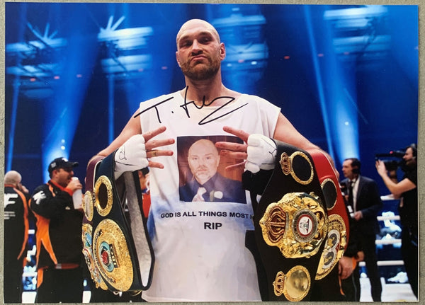 FURY, TYSON SIGNED PHOTO