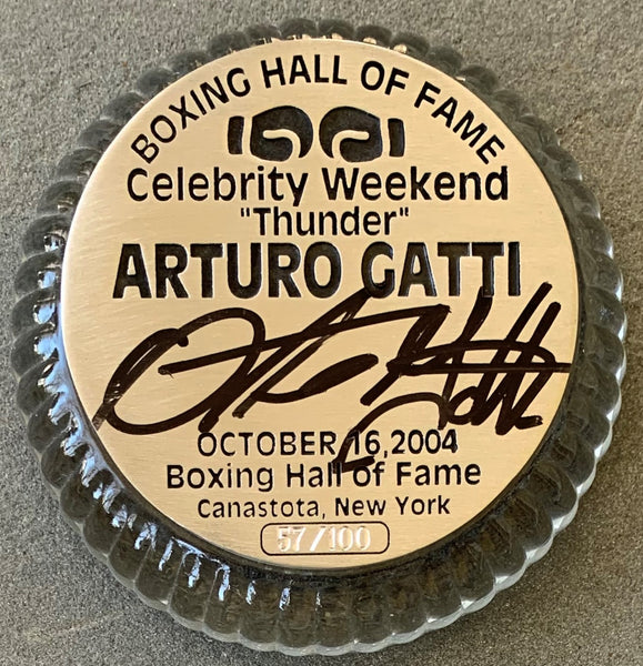 GATTI, ARTURO SIGNED BOXING HALL OF FAME PAPER WEIGHT (2004)