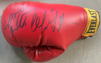 KLITSCHKO, WLADIMIR & SAMUEL PETER SIGNED BOXING GLOVE JSA AUTHENTICATED)