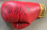KLITSCHKO, WLADIMIR & SAMUEL PETER SIGNED BOXING GLOVE JSA AUTHENTICATED)