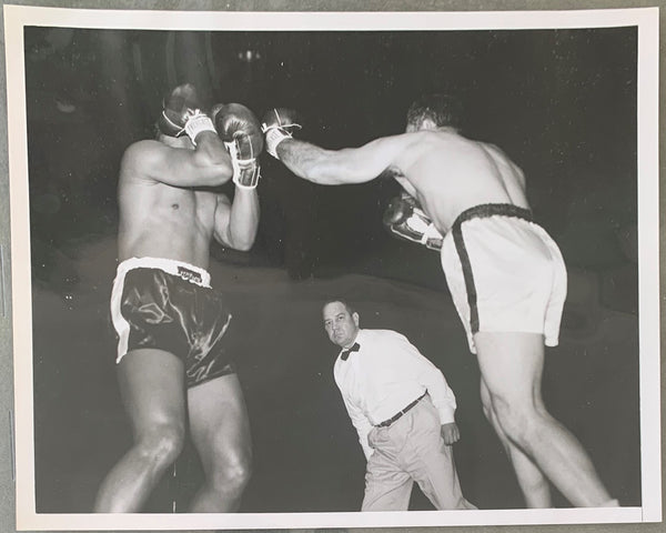 LAMOTTA, JAKE-EUGENE HAIRSTON ORIGINAL WIRE PHOTO (1952)