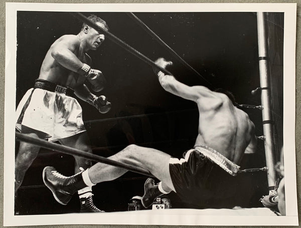 MARCIANO, ROCKY-ROLAND LASTARZA ORIGINAL WIRE PHOTO (1953-FINAL ROUND)